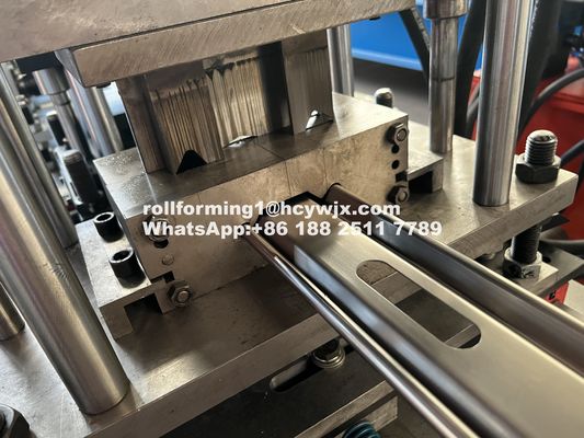 Ποιότητα  Customizable Shutter Door Roll Forming Machine For Your Unique Manufacturing Needs Εργοστάσιο