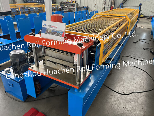 Automatic roofing sheet forming machine applicable to the construction market