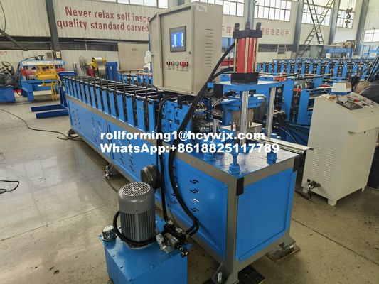 Ελέγχονται από Plc Μηχανές Rollforming χάλυβα 0,3-0,6mm πάχος για γκαράζ / πόρτα ασφαλείας