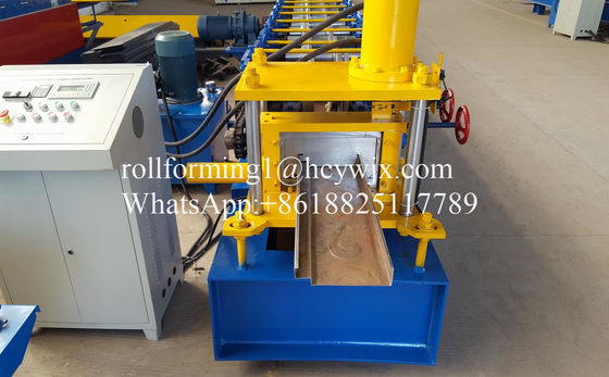 Πλαίσιο πορτών χάλυβα PLC 0.8mm πλαισίων παραθύρων μετάλλων που κατασκευάζει τη μηχανή